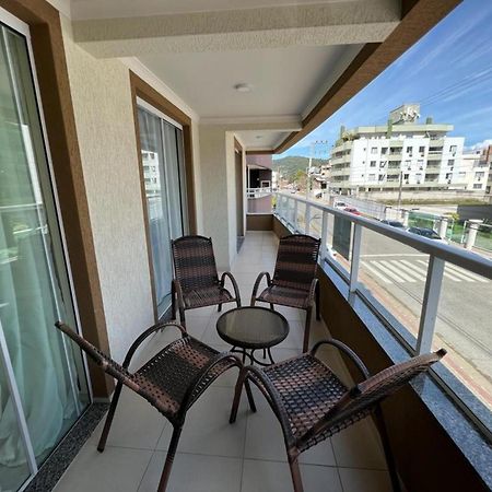 Apartamento Praia De Bombas Bombinhas Esterno foto